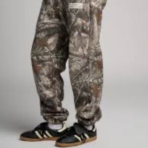 Women's Camo Print Joggers